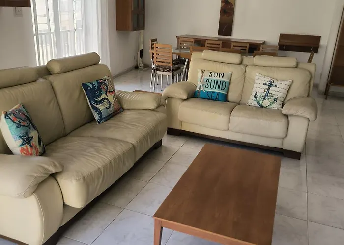 3 Bedrooms Apartment 160Sqm Balluta Bay By Walk!