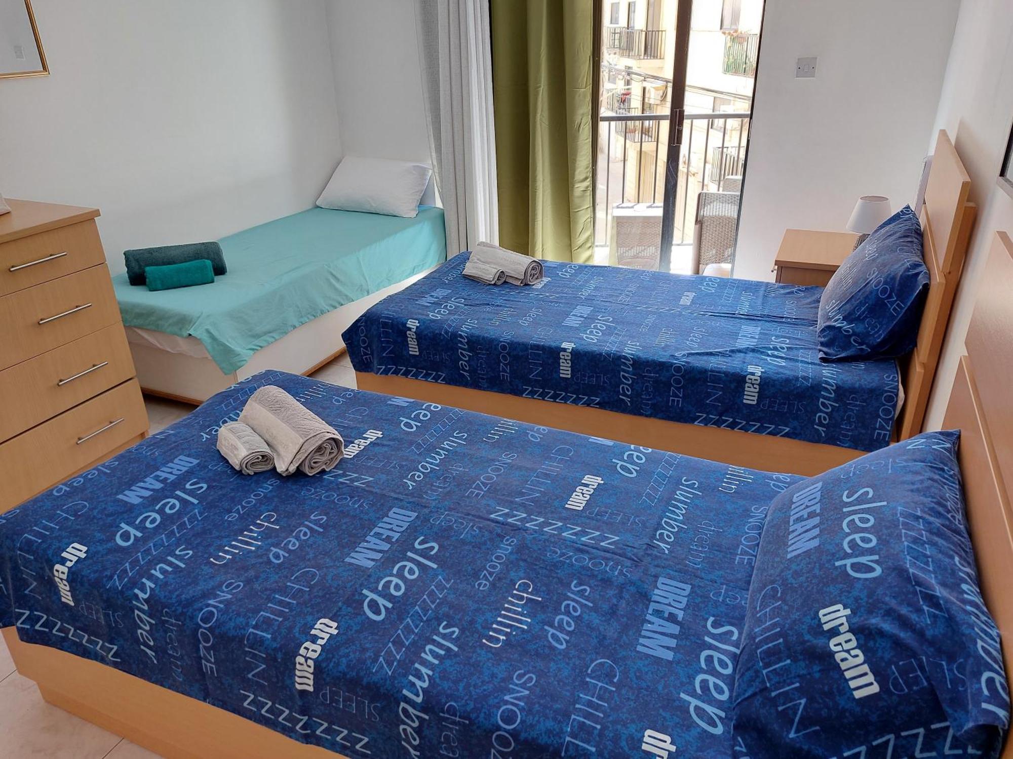 3 Bedrooms 160sqm Balluta Bay By Walk! Apartment